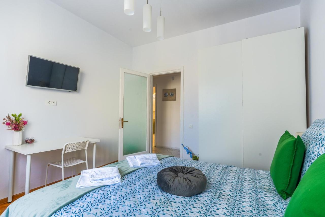 Ultracentral Golden Gatehouse 3 Bdrm 布加勒斯特 外观 照片